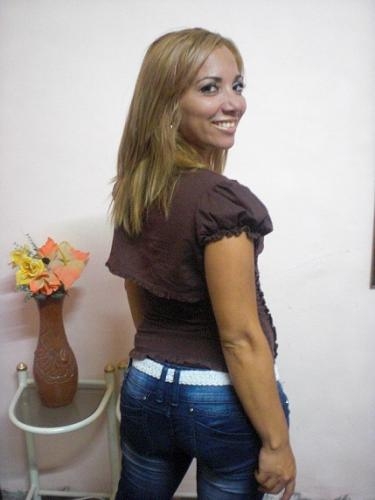 Mujeres solteras cba porno Brasilia-54183